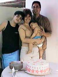 Luigi (filho de Julio), Terezinha (esposa) e filhos Leonardo e Luana (2004)