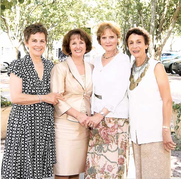 The sisters Connie, Elyse, Teresa and Frances, daughters of Giuseppe and Carmelita