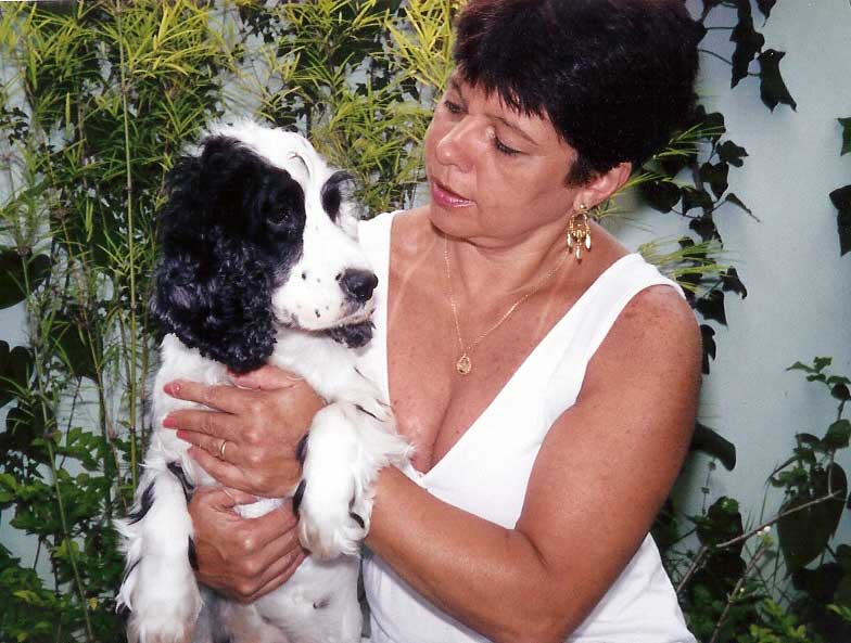 25. Eleide e a sua cachorrinha Flora. Casa da Rua Ararigboia - Mooca 31_12_2005