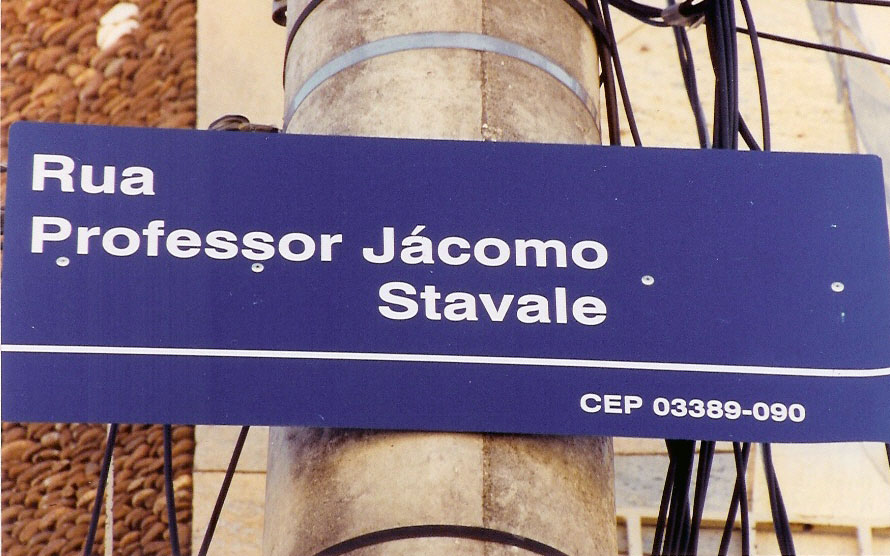11 e 12. Rua Professor Jacomo Stávale (2005) (separar)