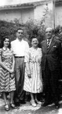 4. Ione (sobrinha de Rosa), Lenine (filho de Rosa e Antonio), Rosa e Antonio (13_12_1948)