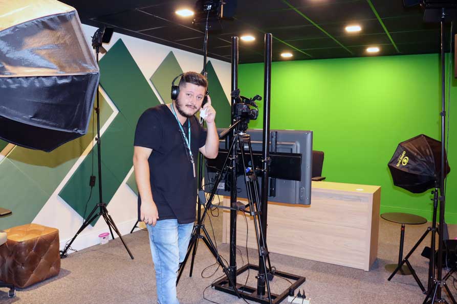 Yuri trabalhando na APM