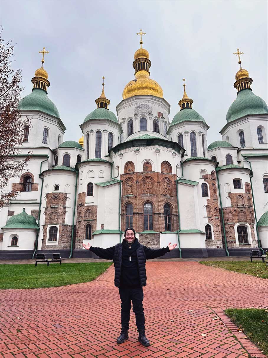 Victor em Kiev (2025) 2