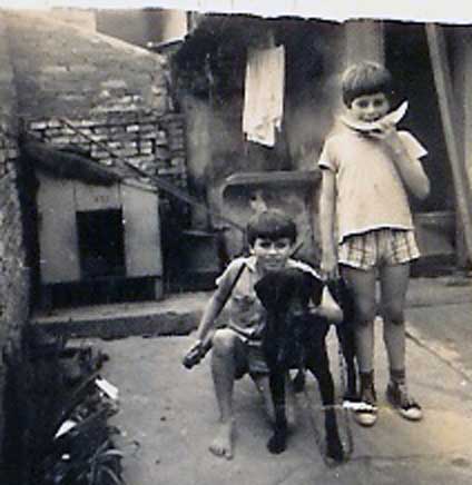 Os irmãos Maurício e Reinaldo - Casa do tio Fausto - Vila Arapuá (KM 12 da Via Anchieta