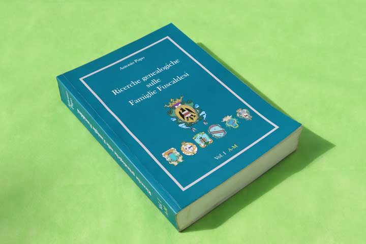 Libro 'Ricerche Genealogiche Sulle Famiglie Fuscaldesi Vol I' (2007).
