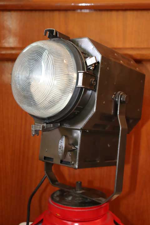 Iluminador italiano de palco Desisti