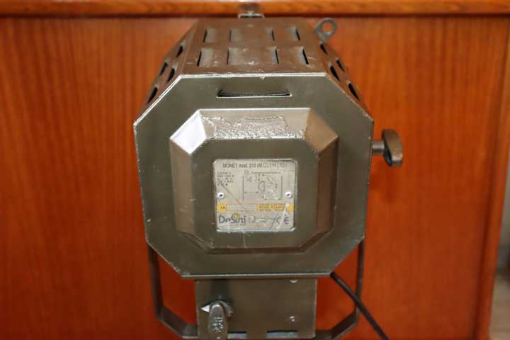 Iluminador italiano de palco Desisti