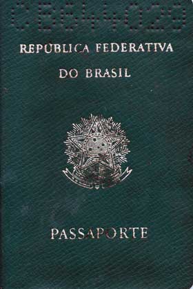 15. Passaporte de Lygia Stávale - 1985