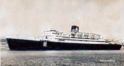 Navio a vapor “Provence”. Transportou o emigrante Salvatore Stávale ao Brasil em 1954.