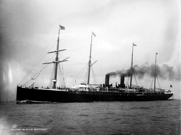 Navio Bretagne. Transportou imigrantes Stávale ao Brasil em 1887