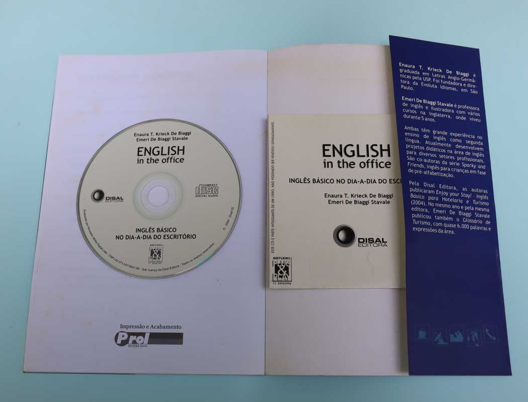 14. English In The Office. Emeri de Biaggi Stávale e Enaura de Biaggi (2005)