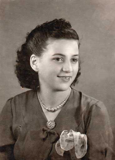 Yolanda, Julia, Maria do Carmo e João, descendentes de Pasquale e Julia (1937 - 1942)