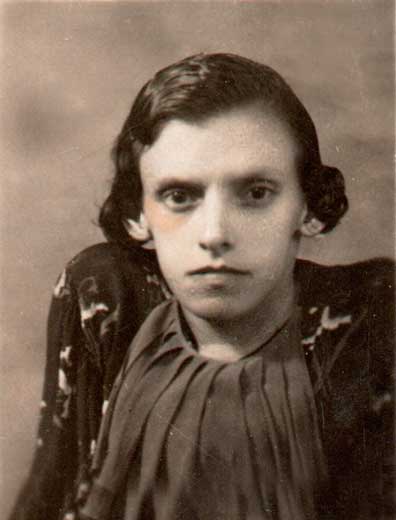 Yolanda, filha de Emilia Stávale (maio de 1937)