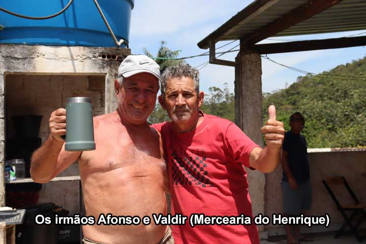 Os irmãos Afonso e Valdir (Mercearia do Henrique)